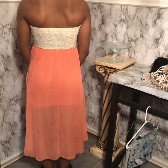 Used xs white/peace casual 👗 - Picture 2 of 4